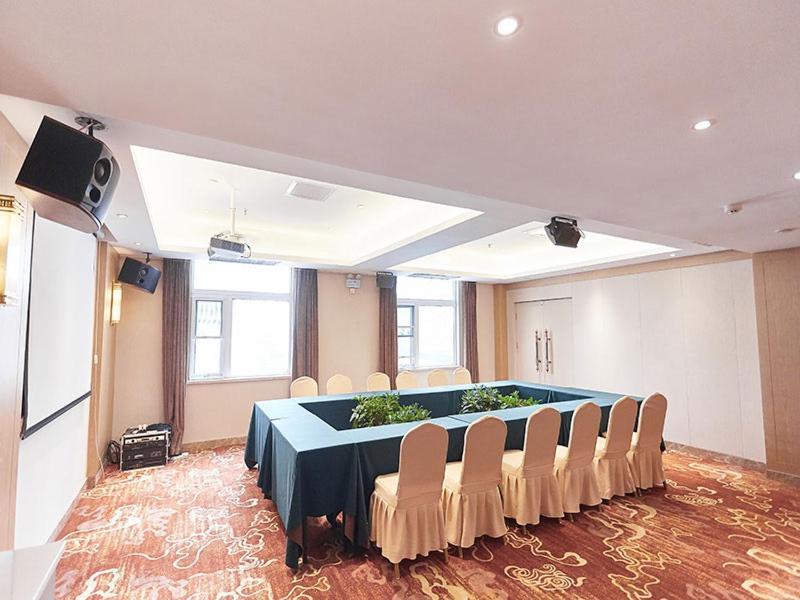 Vienna Hotel Nanyang People Road Exterior photo